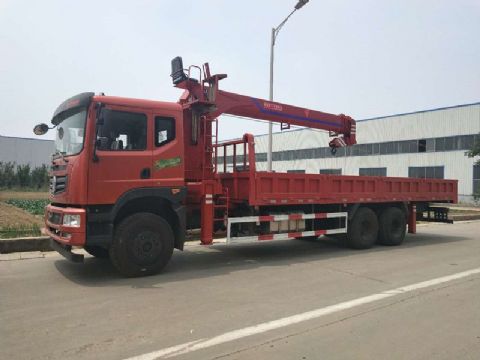 點擊查看詳細信息<br>標題：12噸東風隨車吊 閱讀次數(shù)：1284