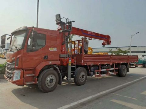 點擊查看詳細信息<br>標題：柳汽前四后四隨車吊 閱讀次數：1261